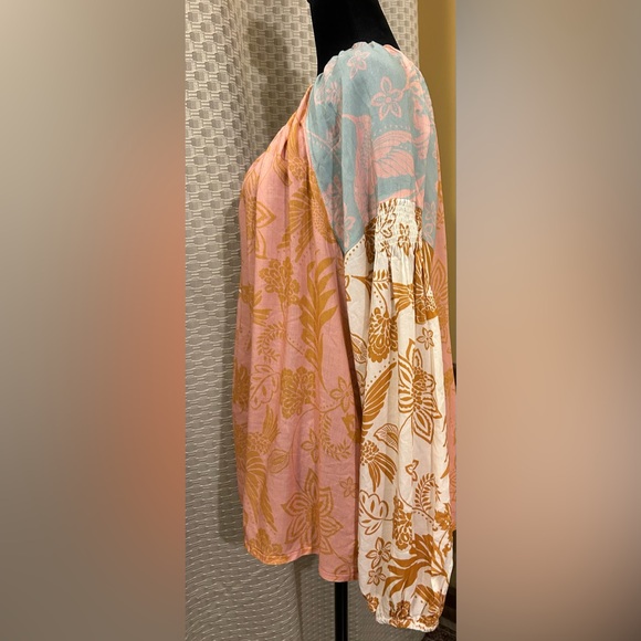 Johnny Was Waimea Mixed Peasant Top. - Picture 4 of 7